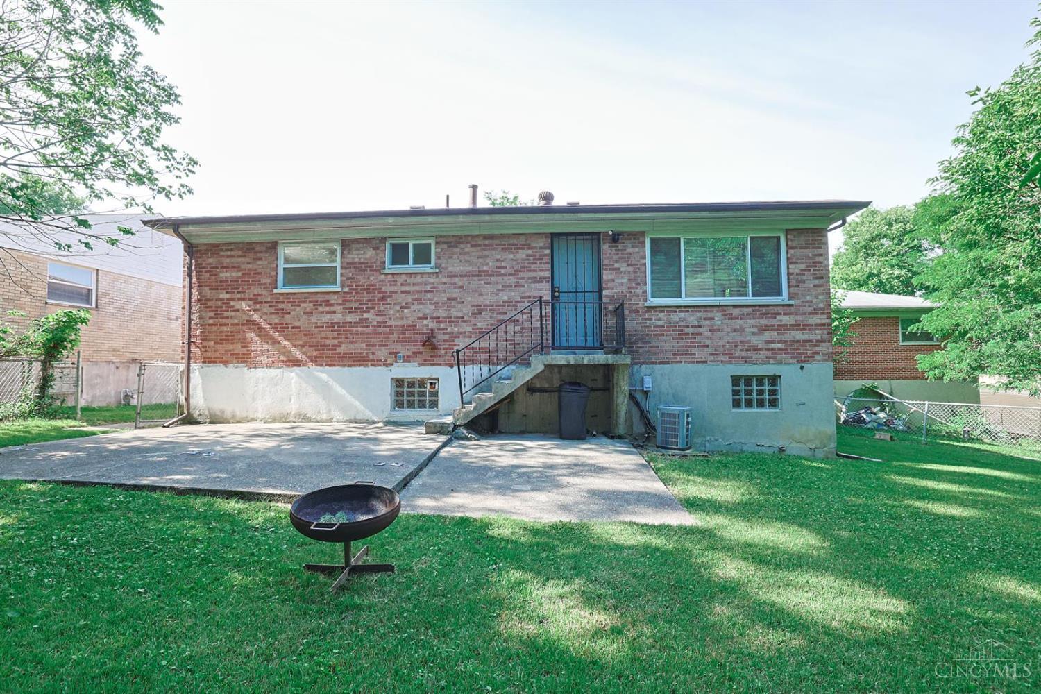 3065 Aquadale Lane, Cincinnati, OH, 45211 — photo 33