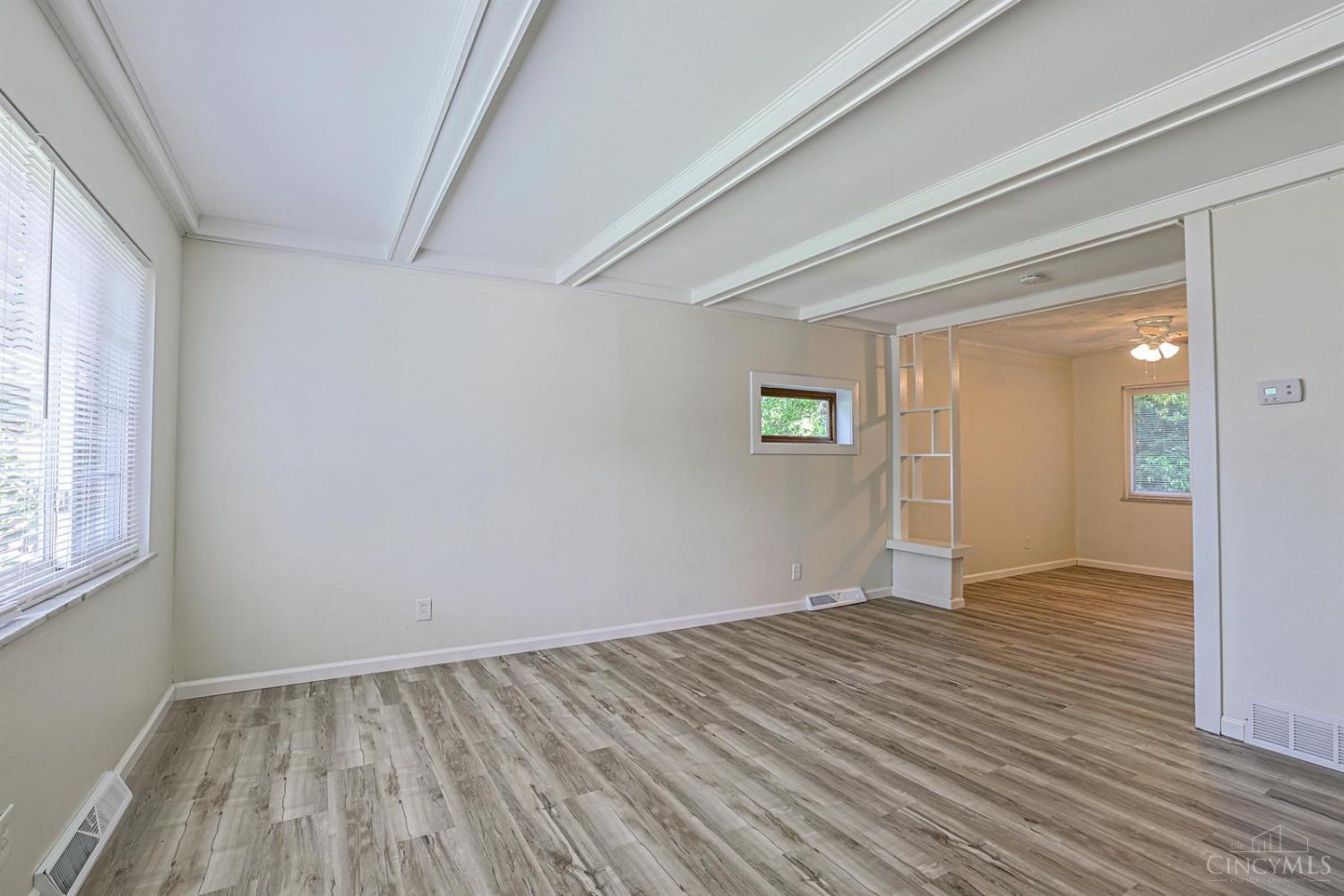 3065 Aquadale Lane, Cincinnati, OH, 45211 — photo 4