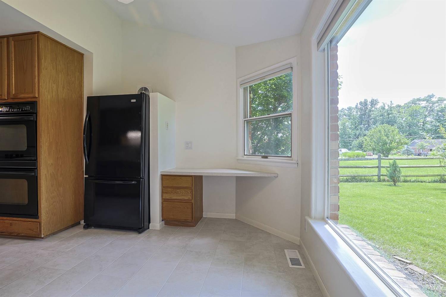 10639 Weil Road, Montgomery, OH, 45249 — photo 24