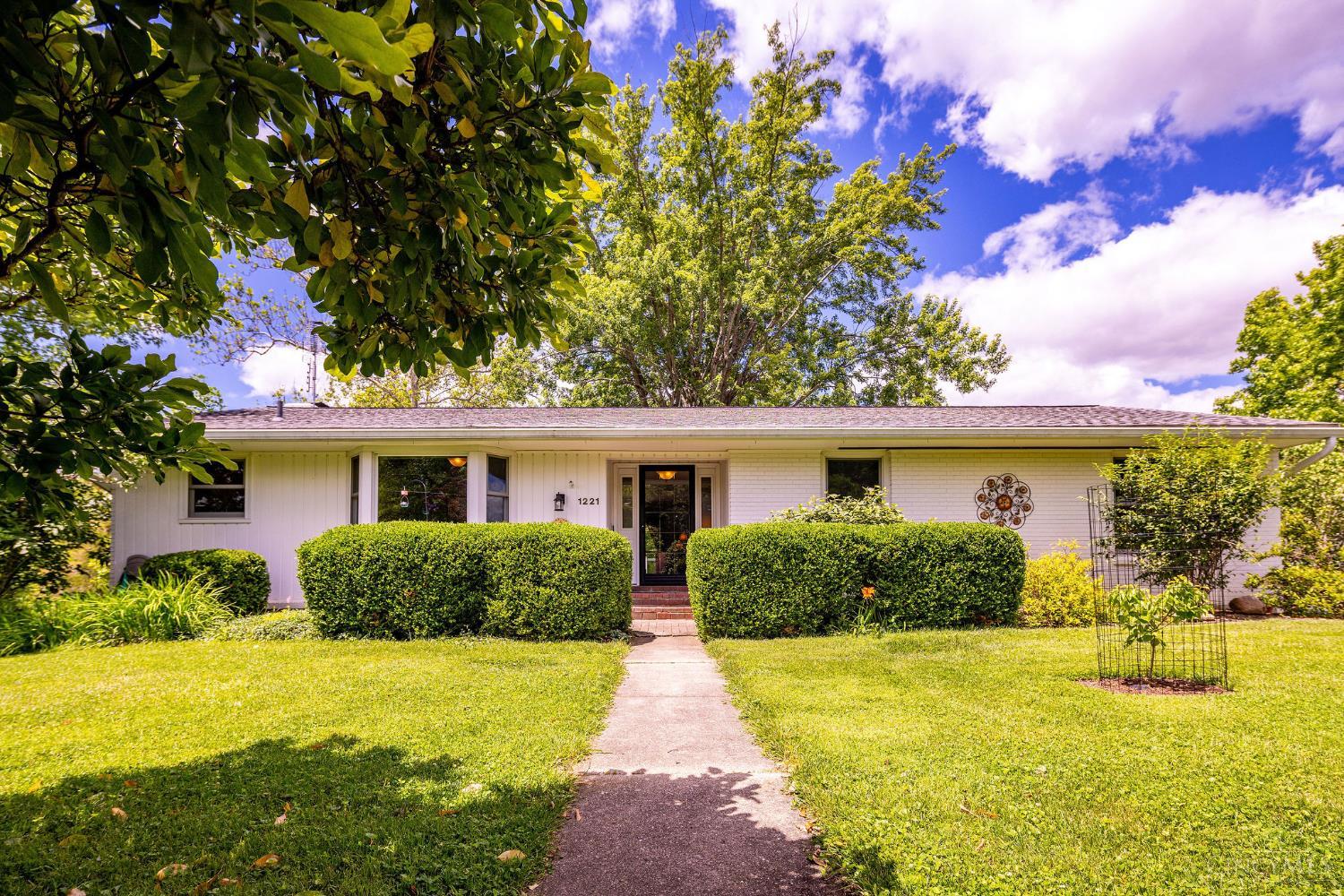 1221 Tollgate Drive, Oxford, OH, 45056