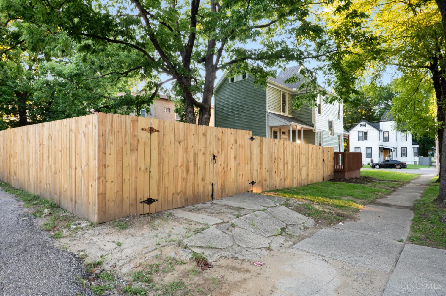 1237 Laidlaw Avenue, Cincinnati, OH, 45237 — photo 27
