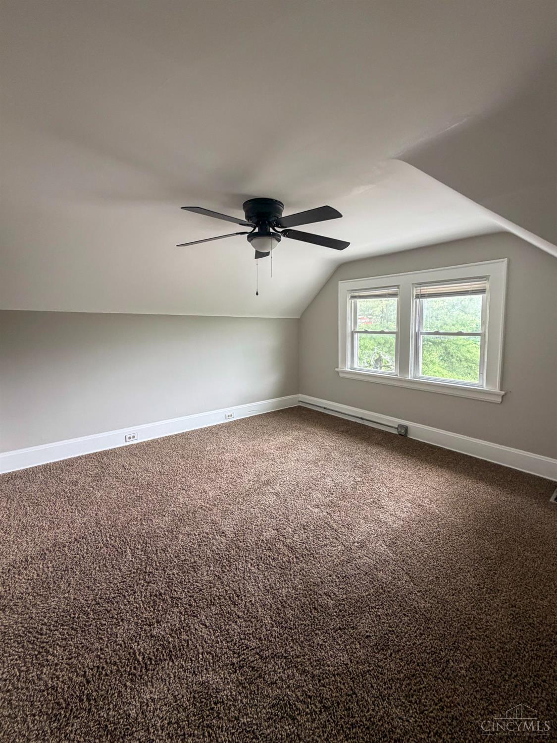 916 Elberon Avenue, Cincinnati, OH, 45205 — photo 14