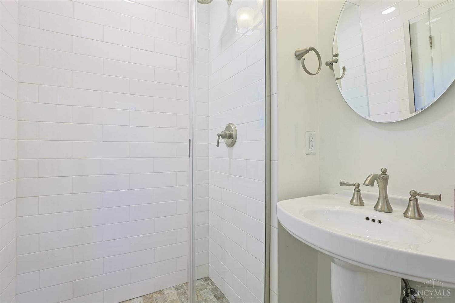 10639 Weil Road, Montgomery, OH, 45249 — photo 32