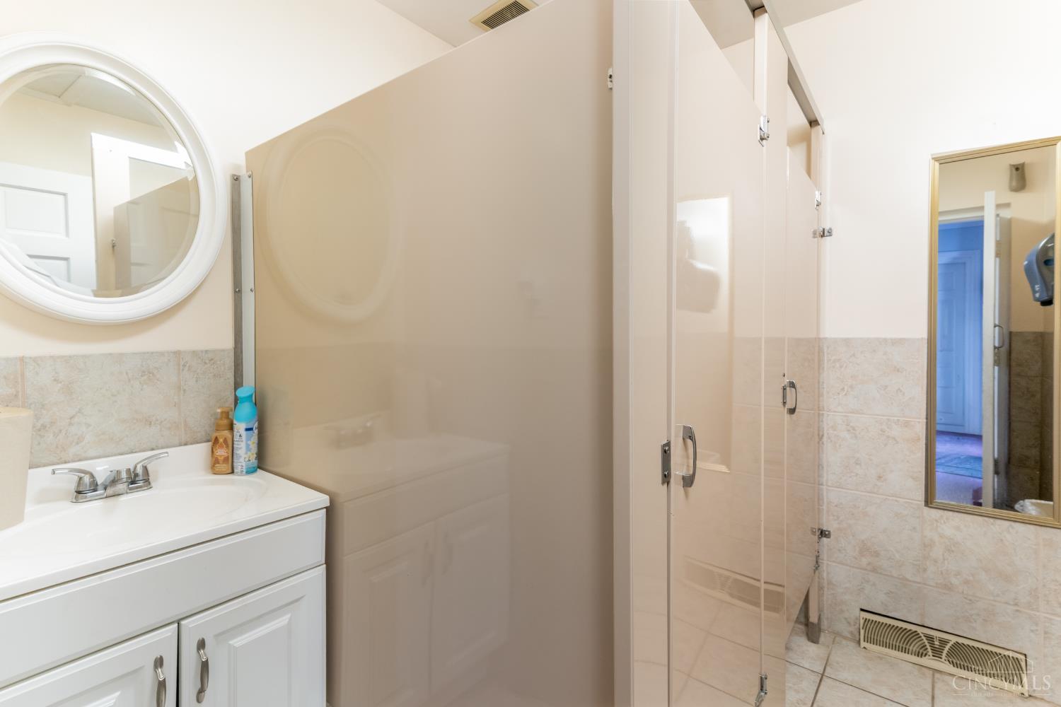 1114 Simmons Avenue, Lincoln Heights, OH, 45215 — photo 18