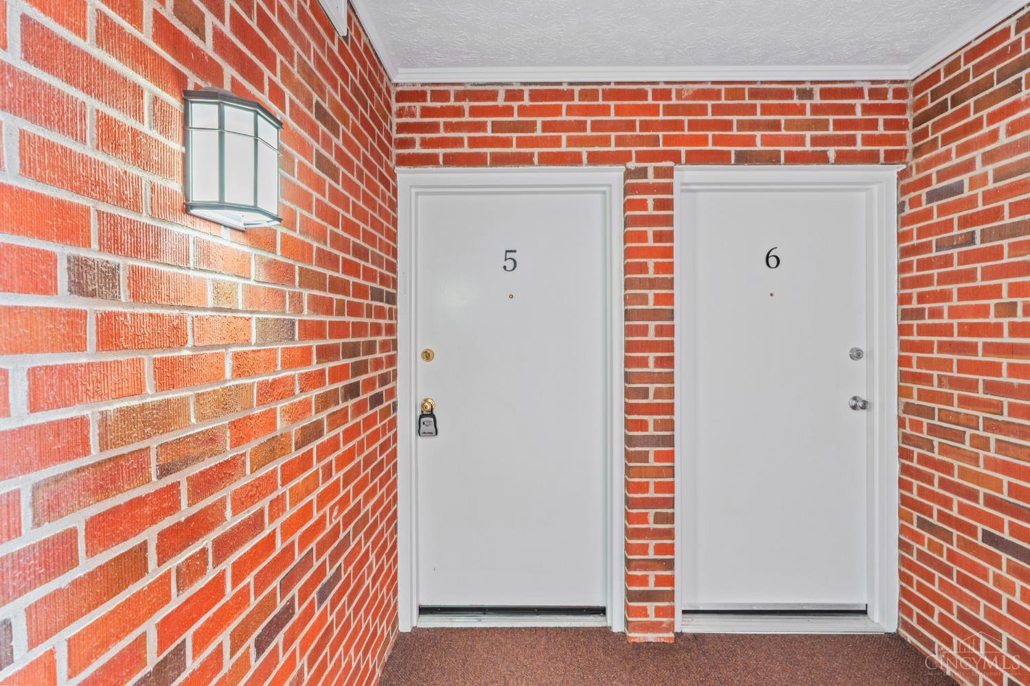 3566 Amberacres Drive #5, Cincinnati, OH, 45237 — photo 2