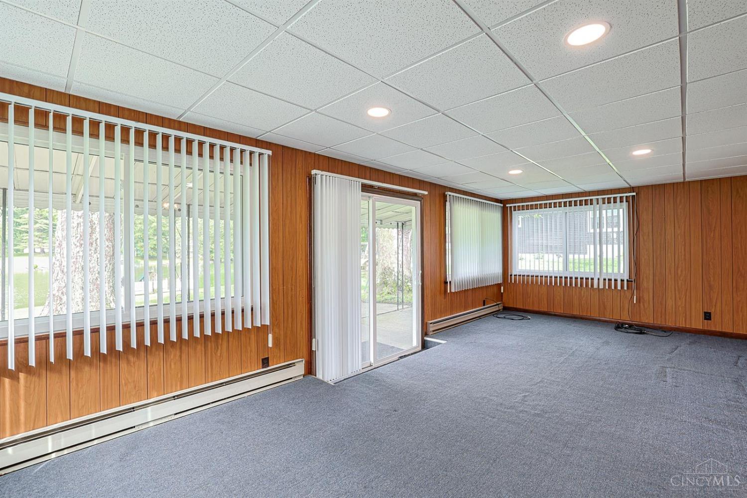 118 Munster Drive, Perry Twp, OH, 45118 — photo 13