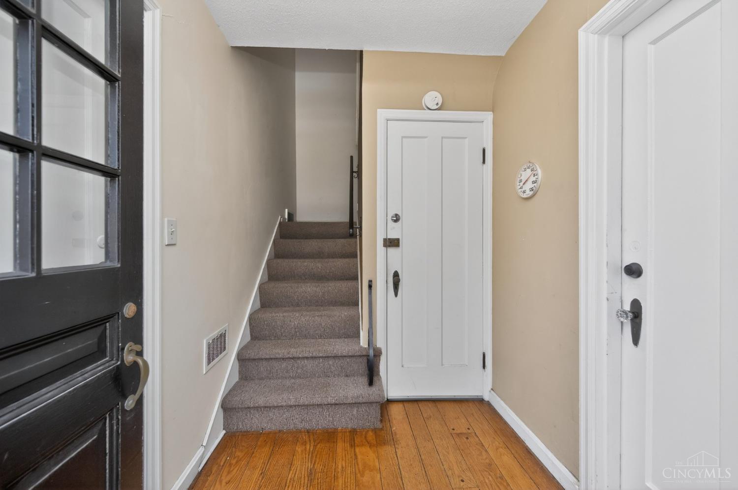 3333 Sterling Way, Cincinnati, OH, 45209 — photo 3