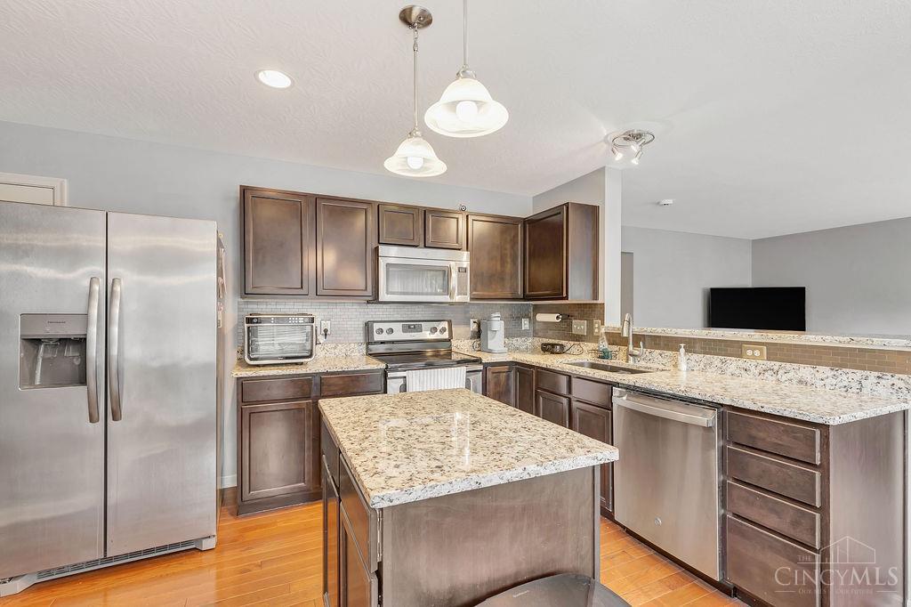 Homes for sale in New Richmond, OH | 126 Regatta Dr, New Richmond, OH 45157 | MLS# 1883622