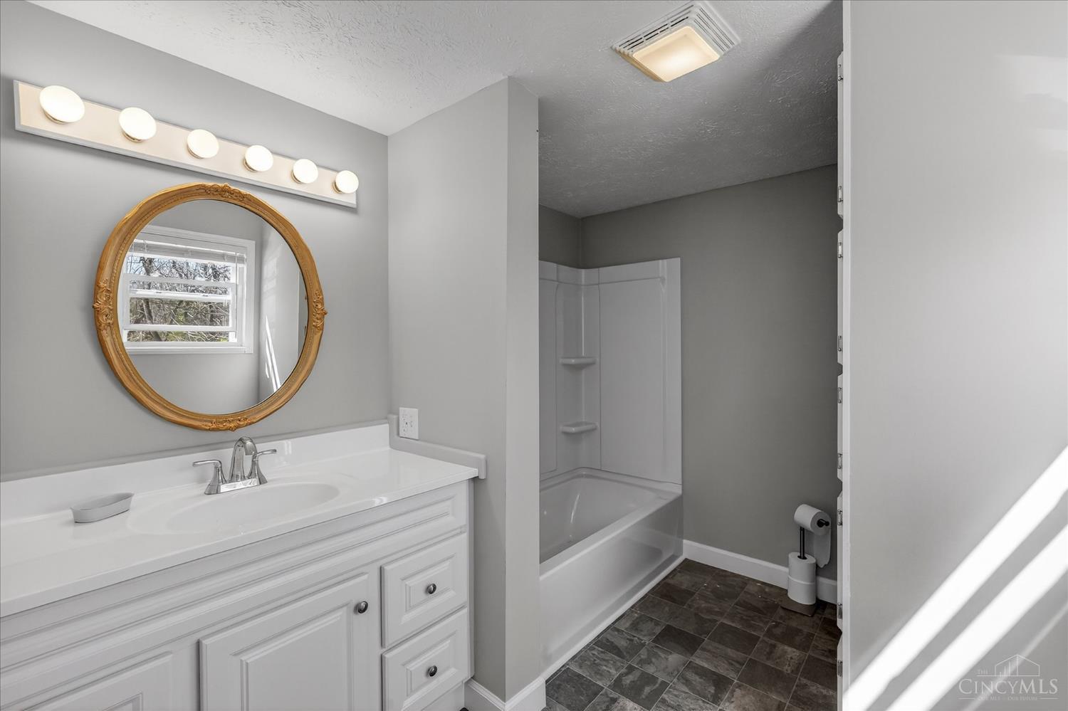 8225 Prospect Road, Washington Twp, OH, 45133 — photo 26