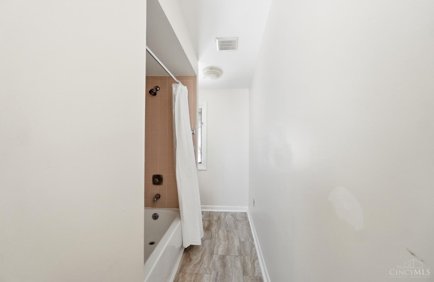 311 Klotter Avenue, Cincinnati, OH, 45219 — photo 15