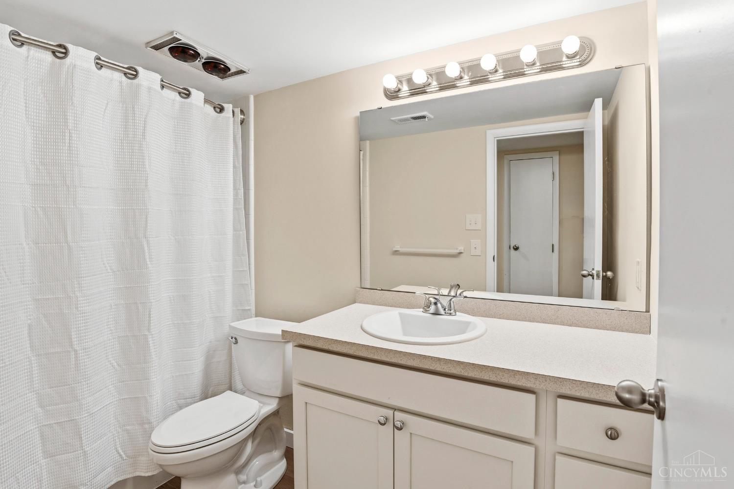 3566 Amberacres Drive #5, Cincinnati, OH, 45237 — photo 22