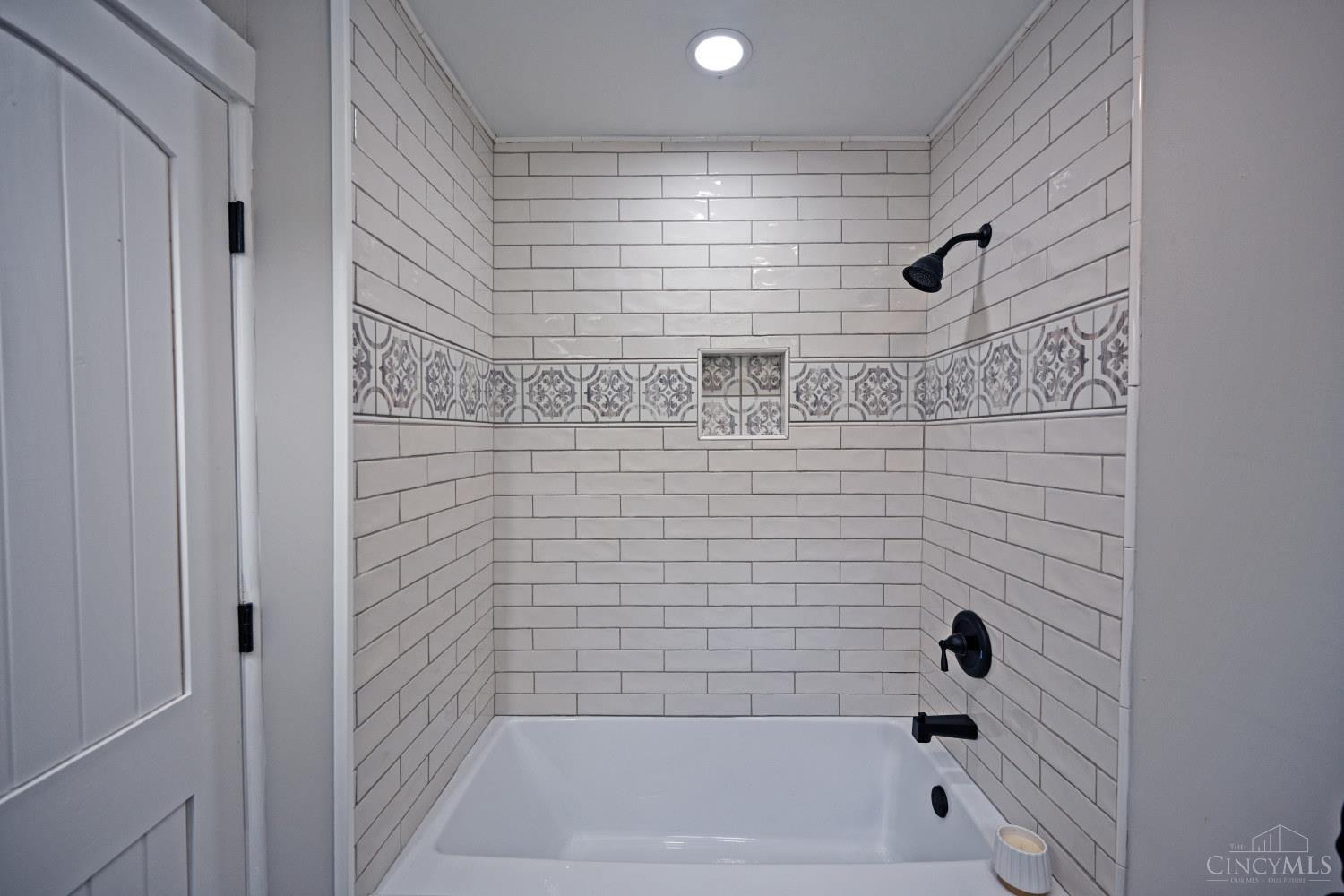 1602 Rose Place, Cincinnati, OH, 45237 — photo 24