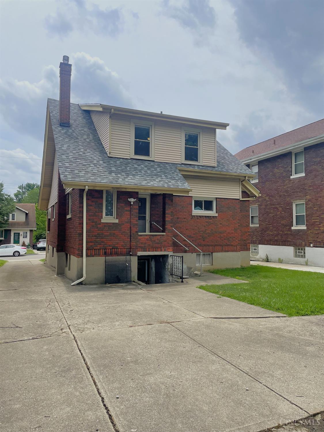 3520 St Martins Place, Cheviot, OH, 45211 — photo 5
