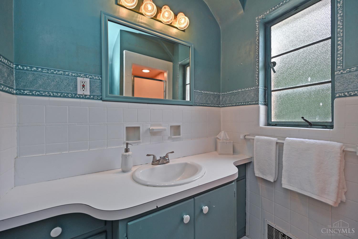 101 Linden Drive, Wyoming, OH, 45215 — photo 47