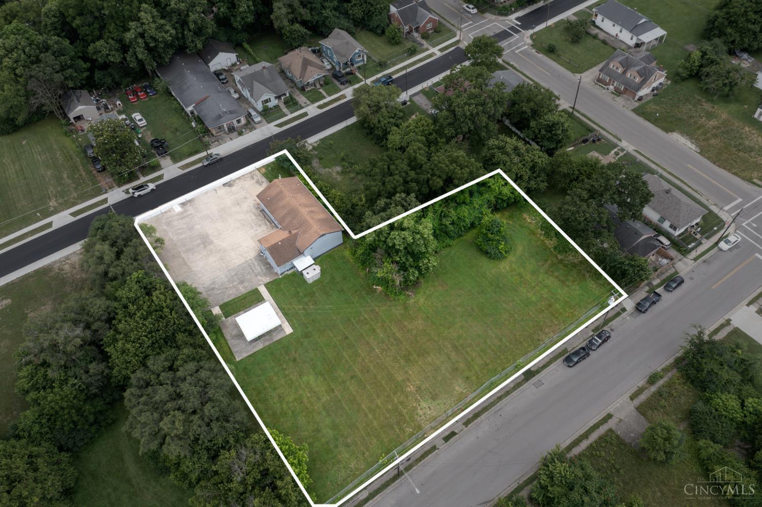 1114 Simmons Avenue, Lincoln Heights, OH, 45215 — photo 4