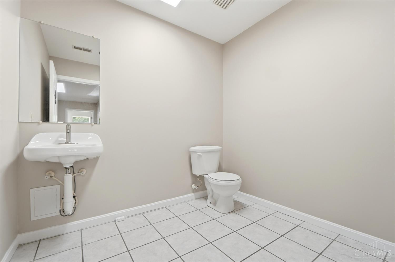 8849 Brookside Avenue #201, West Chester, OH, 45069 — photo 40