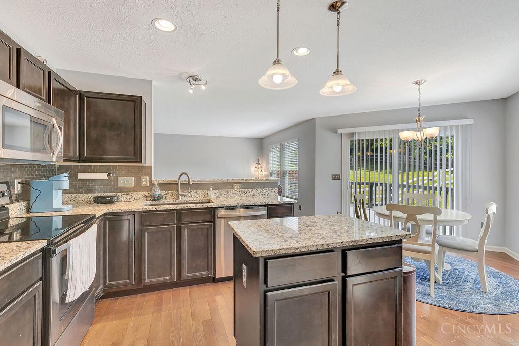 Homes for sale in New Richmond, OH | 126 Regatta Dr, New Richmond, OH 45157 | MLS# 1883622