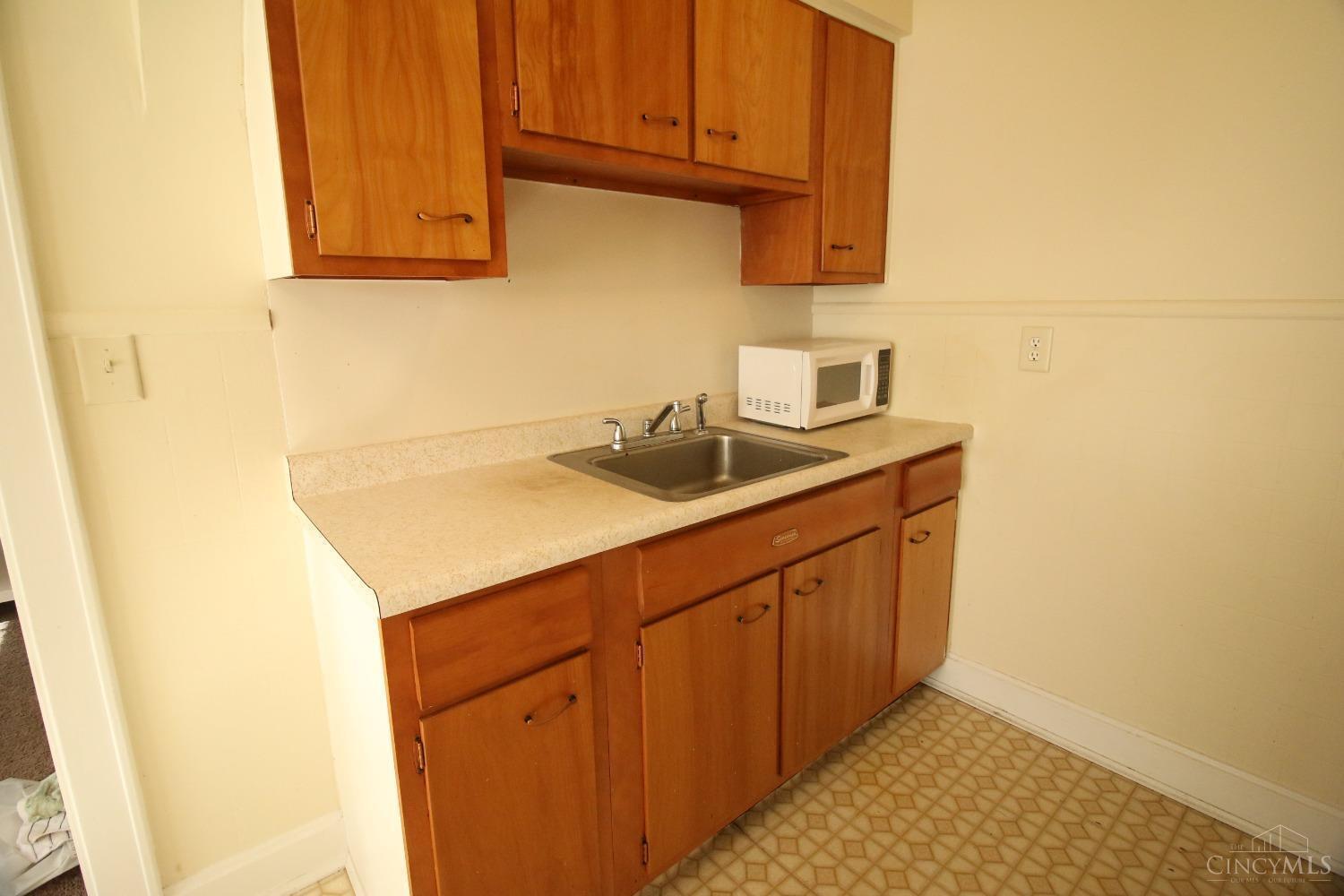 1519 North Bend Road, Cincinnati, OH, 45224 — photo 11
