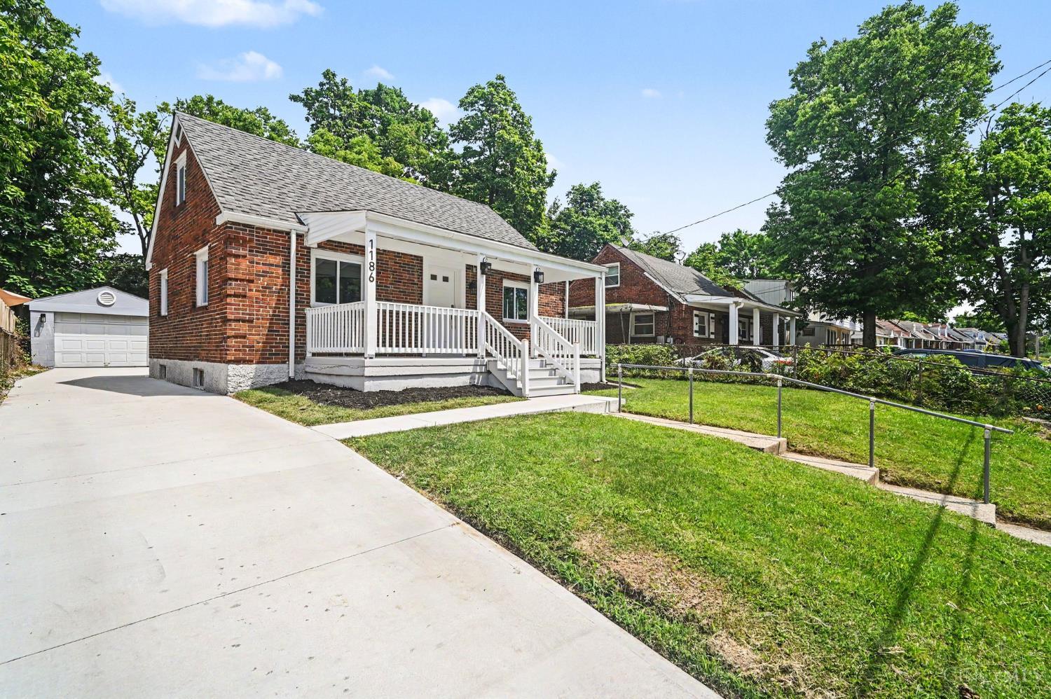 1186 Shepherd Lane