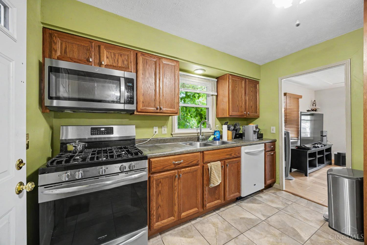 6480 Ridgefield Drive, Springfield Twp., OH, 45224 — photo 5