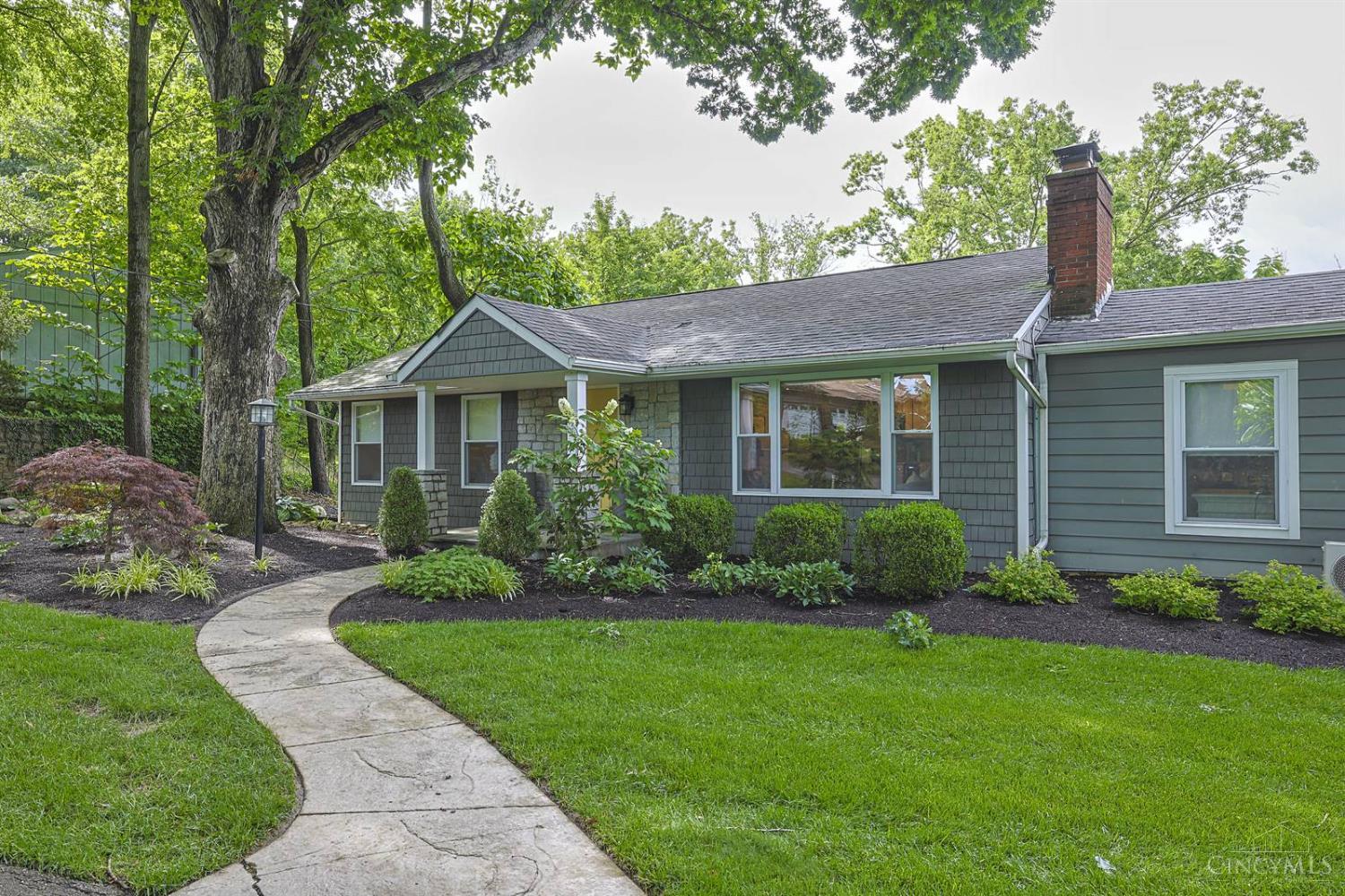 211 Hilltop Lane, Wyoming, OH, 45215 — photo 41