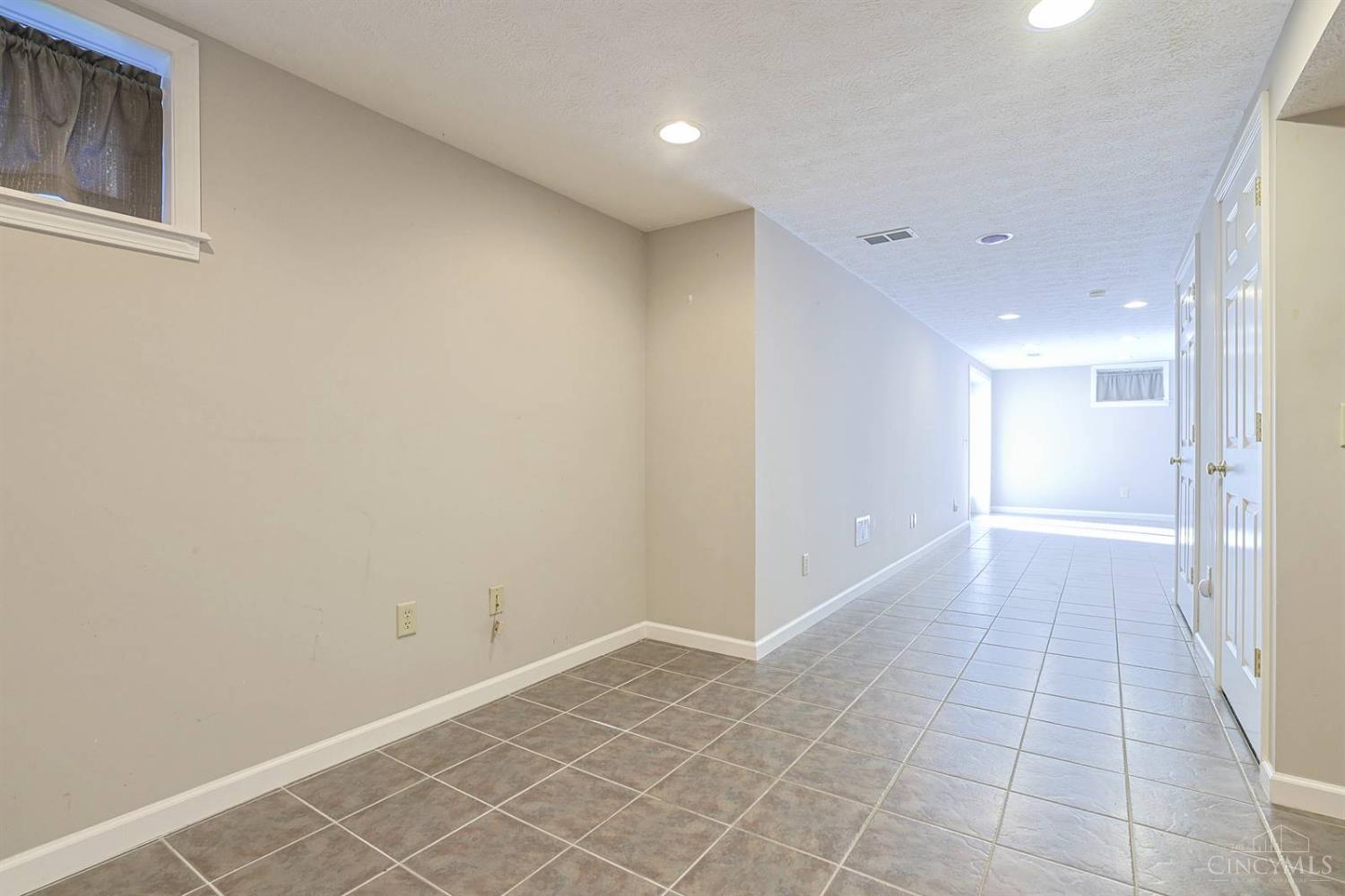 10510 Asheville Pine Court, Harrison, OH, 45030 — photo 41