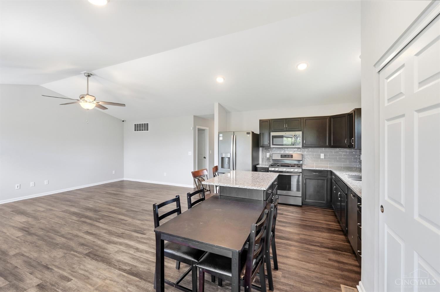 2160 Pumpkin Ridge Court, Hamilton, OH, 45013 — photo 6