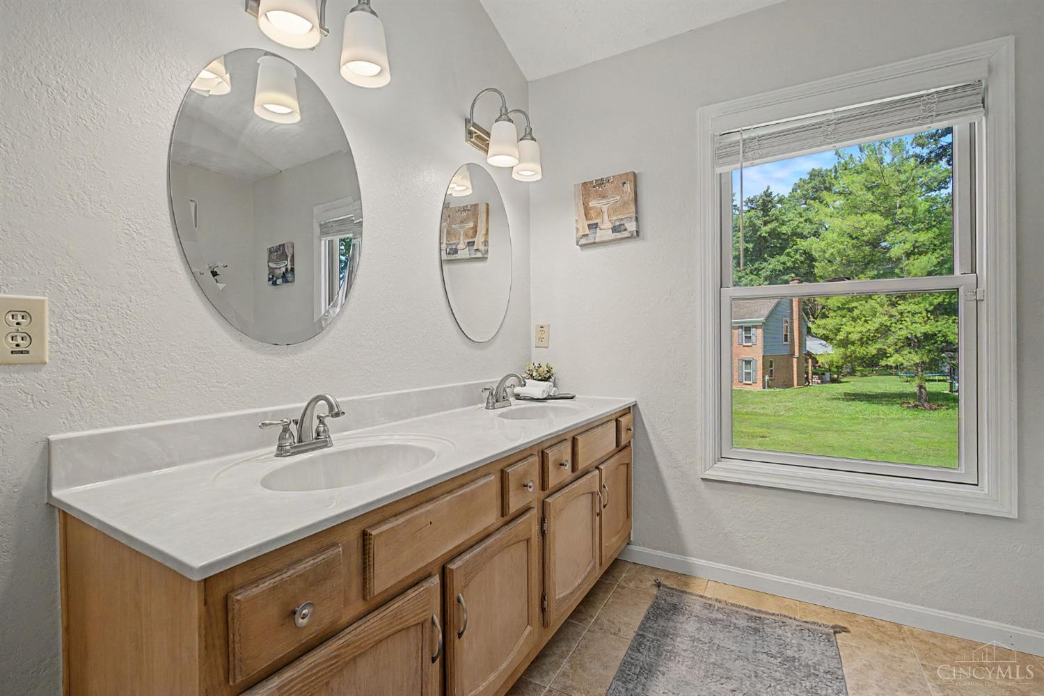 9493 Fox Run Drive, Deerfield Twp., OH, 45040 — photo 29