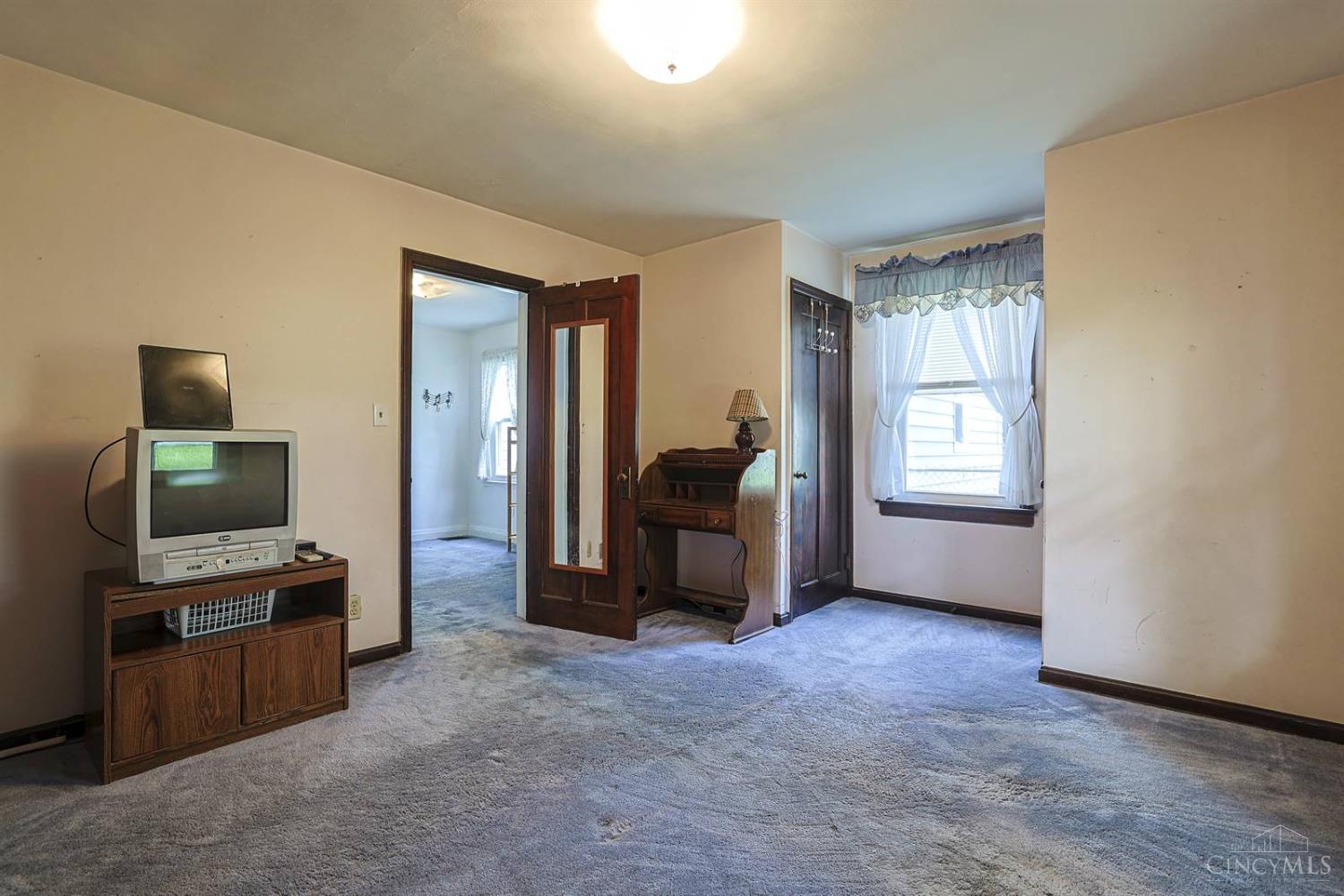 708 E Ross Avenue, St Bernard, OH, 45217 — photo 16