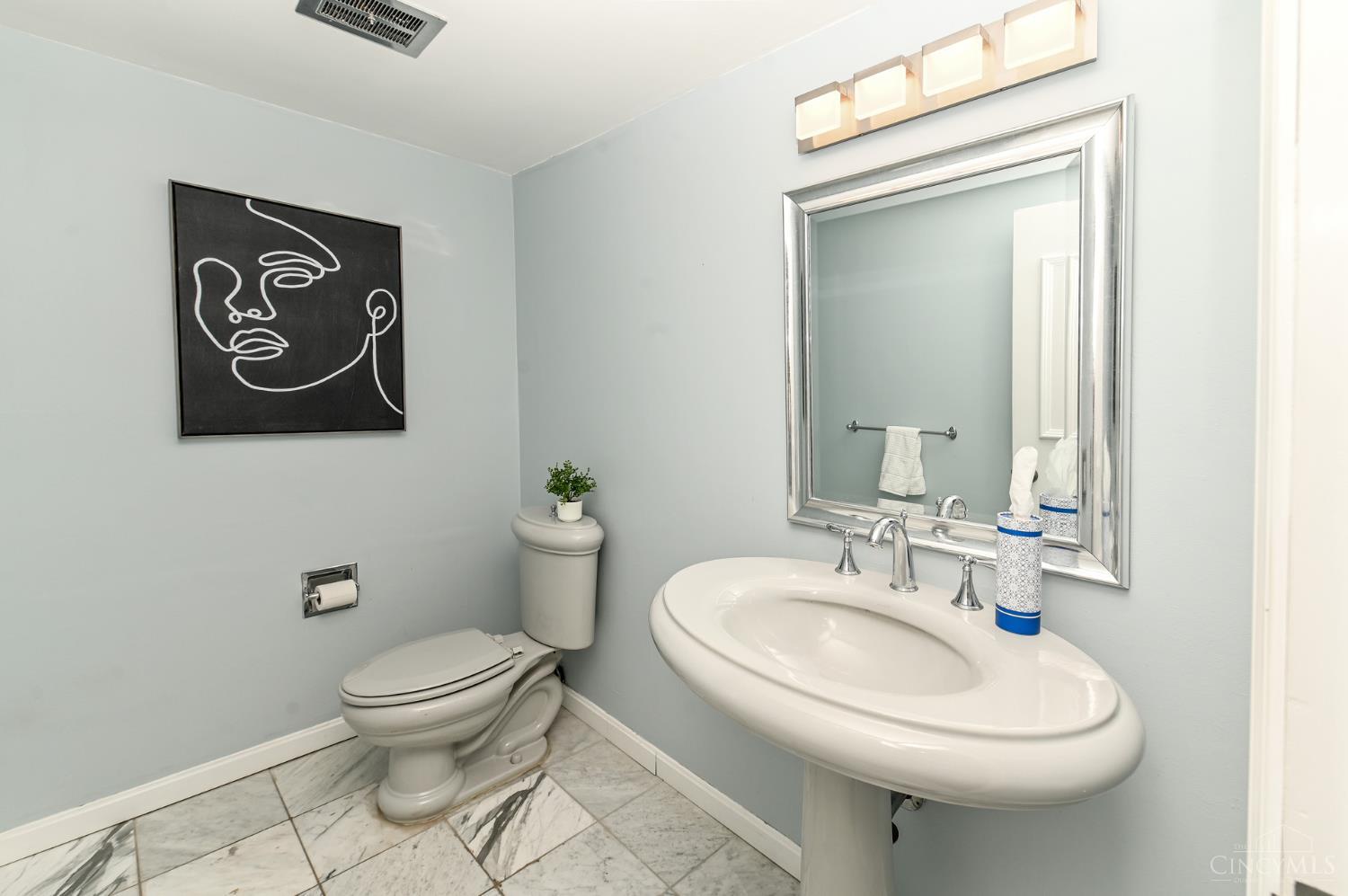 854 Rue De La Paix #B1, Cincinnati, OH, 45220 — photo 17