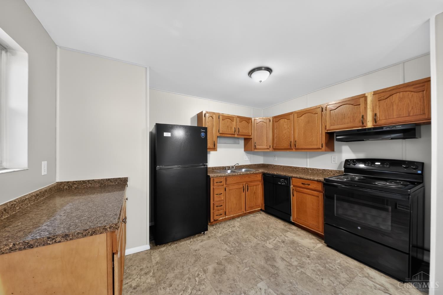 9192 Pippin Road, Colerain Twp, OH, 45251 — photo 8