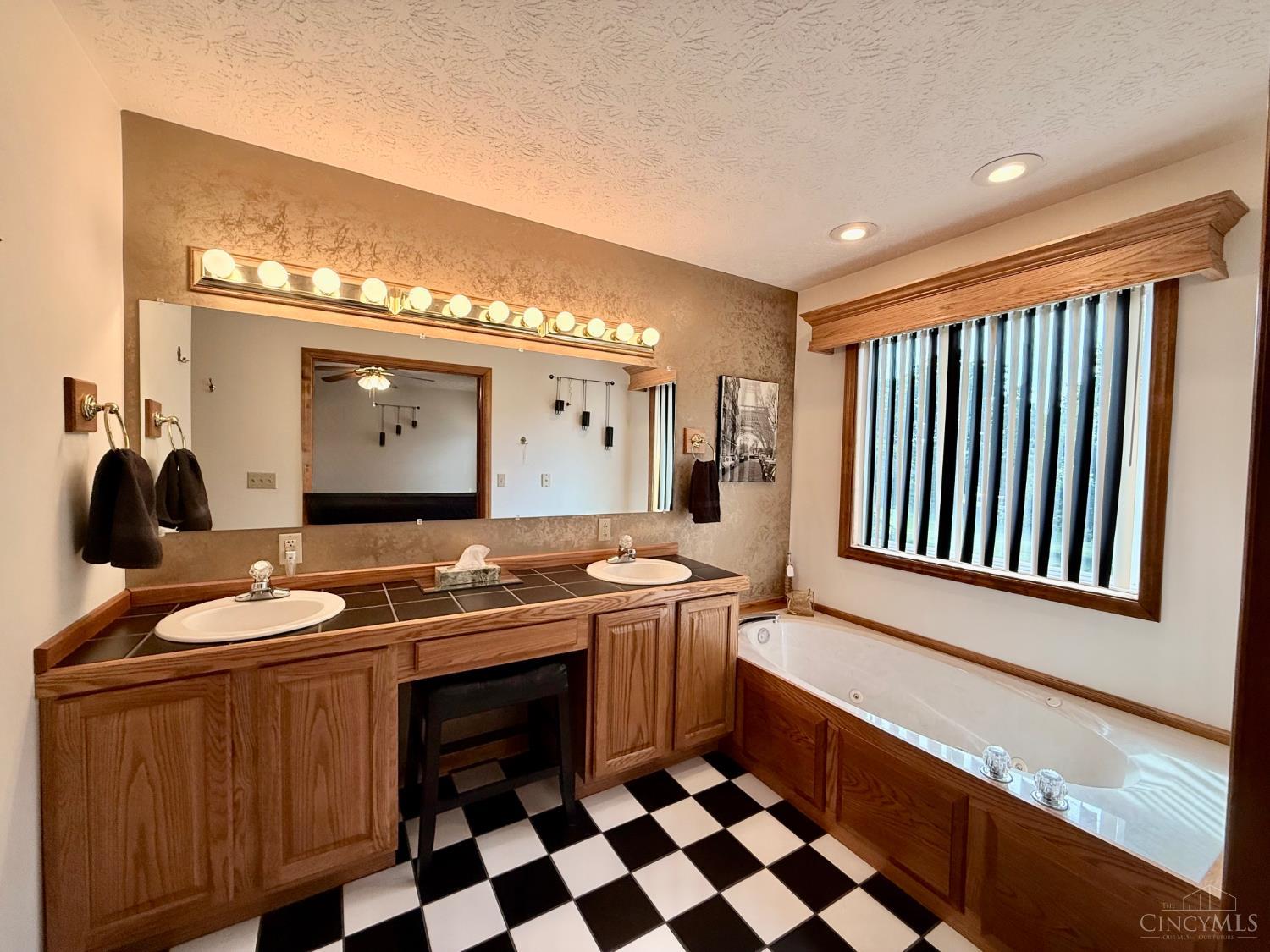 6821 Cincinnati Dayton Road, Liberty Twp, OH, 45044