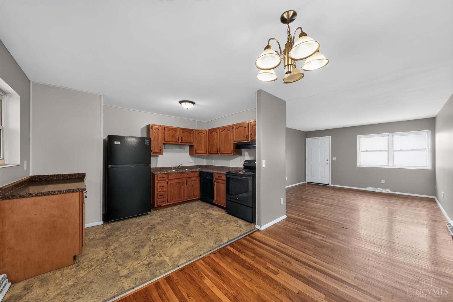 9192 Pippin Road, Colerain Twp, OH, 45251 — photo 10