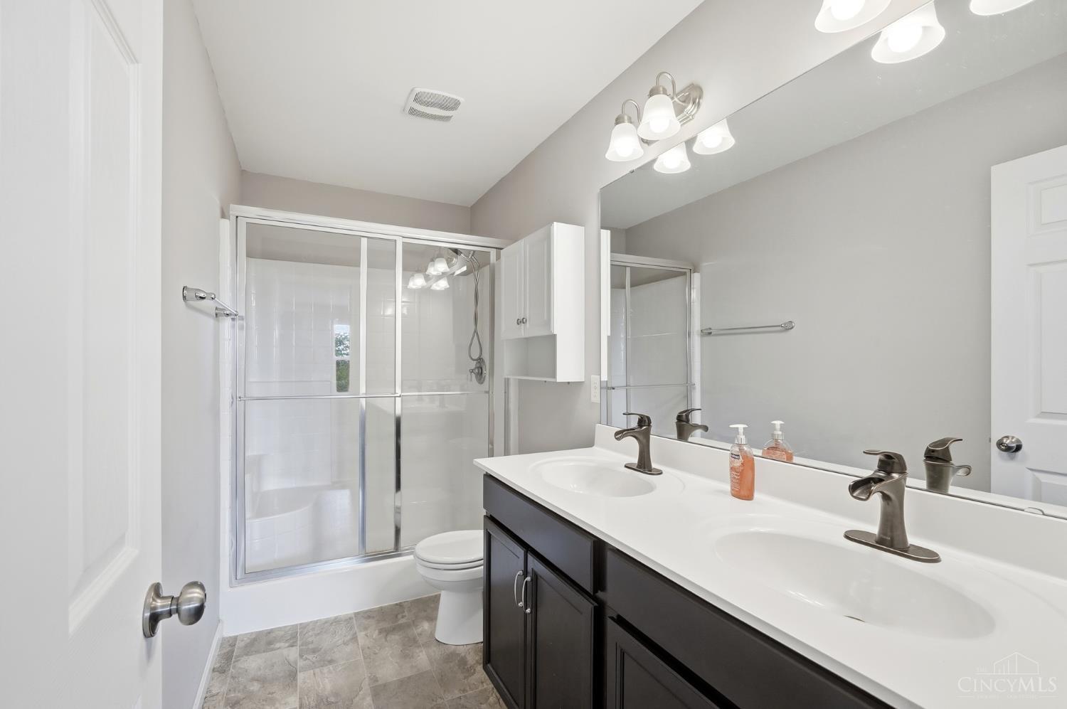 2160 Pumpkin Ridge Court, Hamilton, OH, 45013 — photo 14