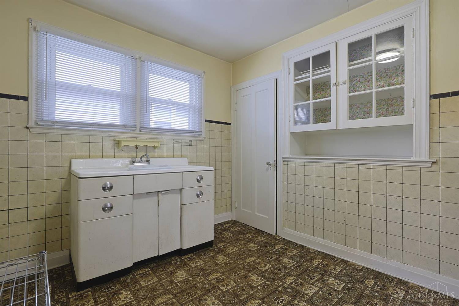 708 E Ross Avenue, St Bernard, OH, 45217 — photo 29