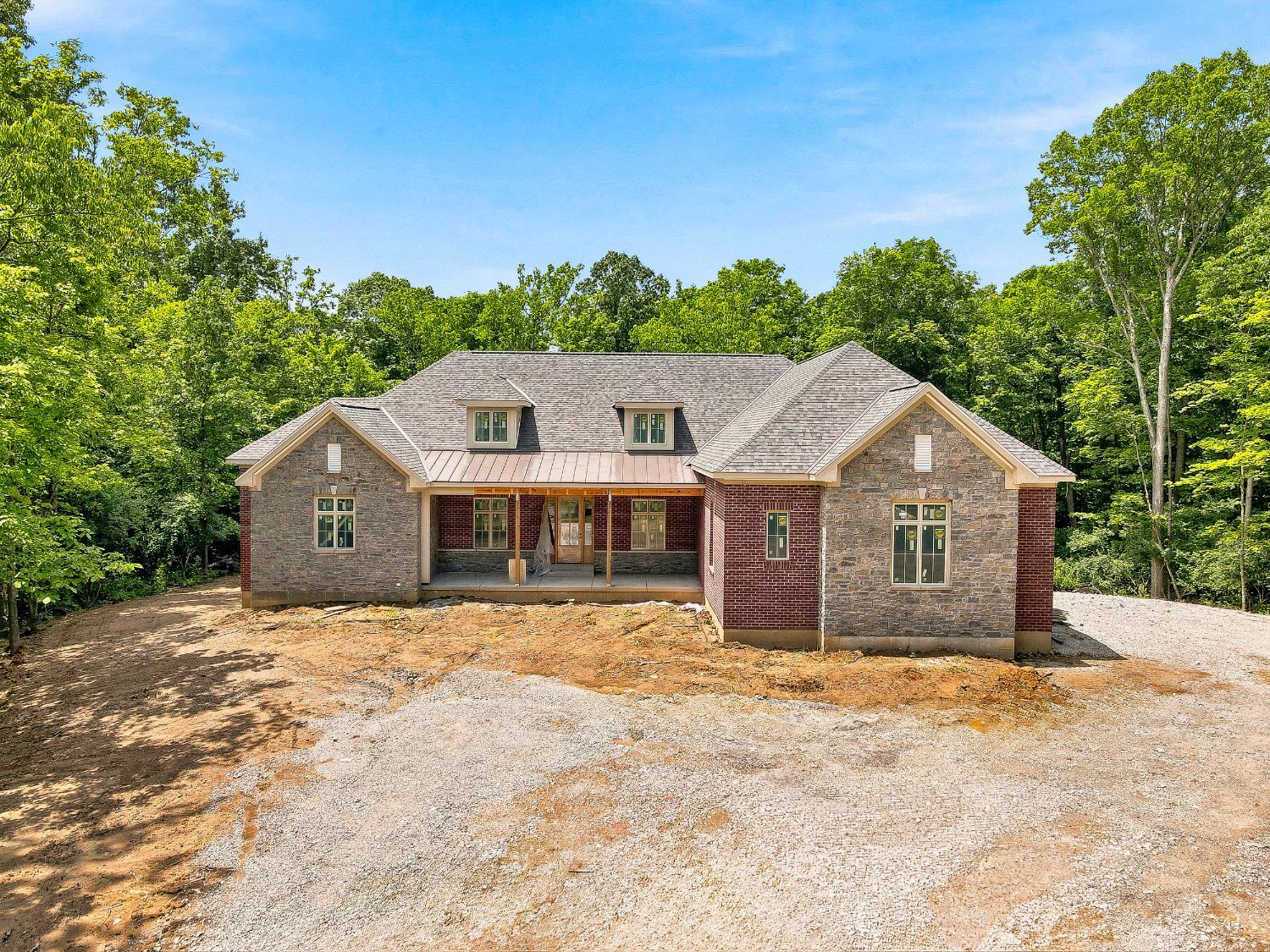 568 locust run Road