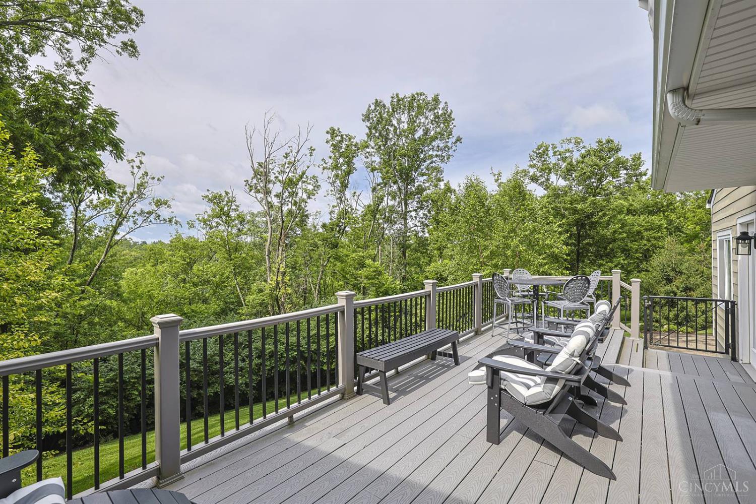 211 Hilltop Lane, Wyoming, OH, 45215 — photo 37