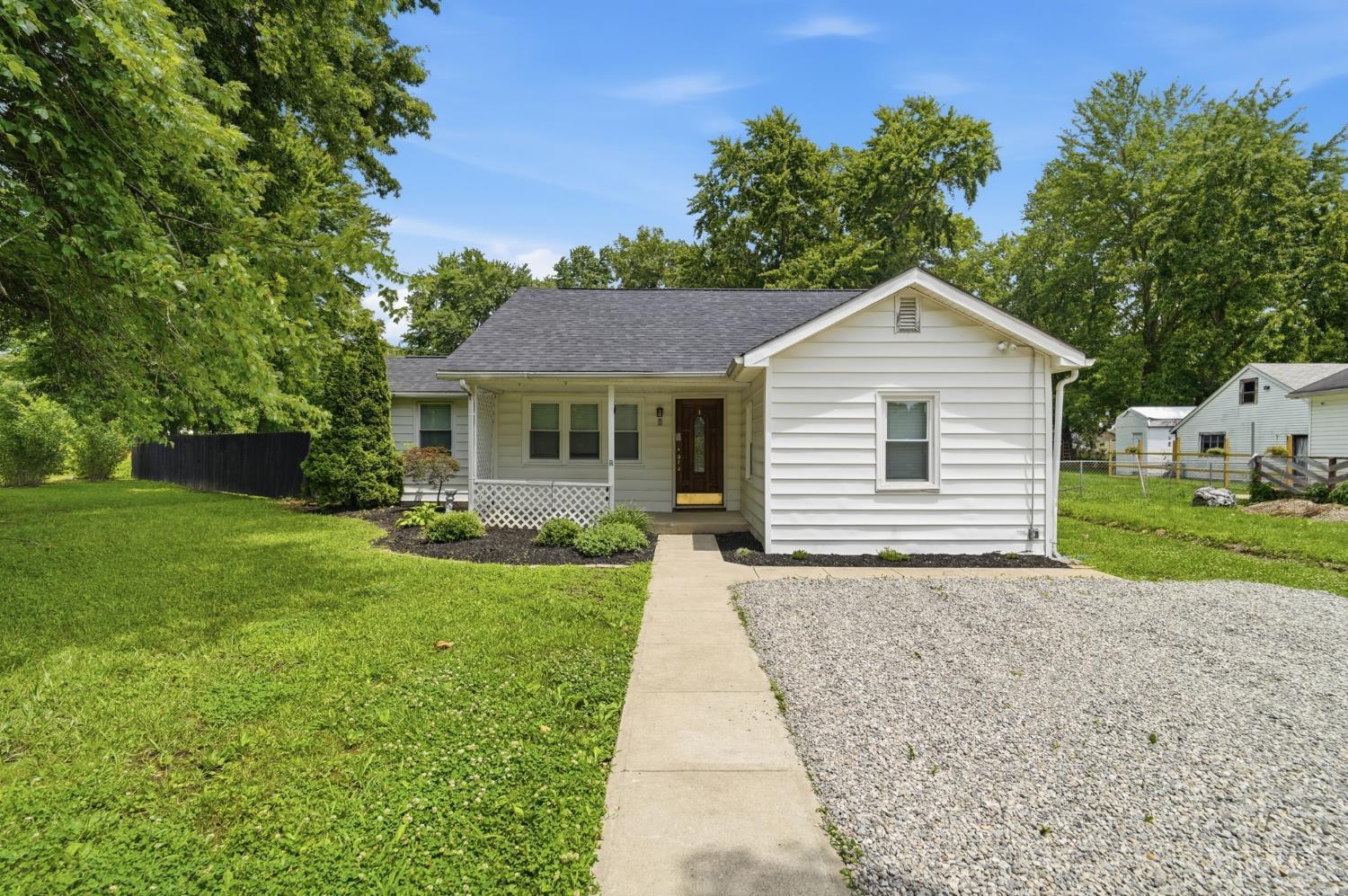 Homes for sale in Goshen Twp, OH | 7158 Cozaddale Rd, Goshen Twp, OH 45122 | MLS# 1882187