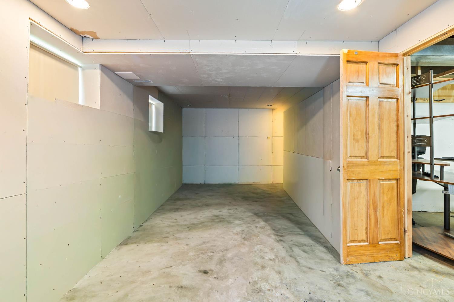 6821 Cincinnati Dayton Road, Liberty Twp, OH, 45044