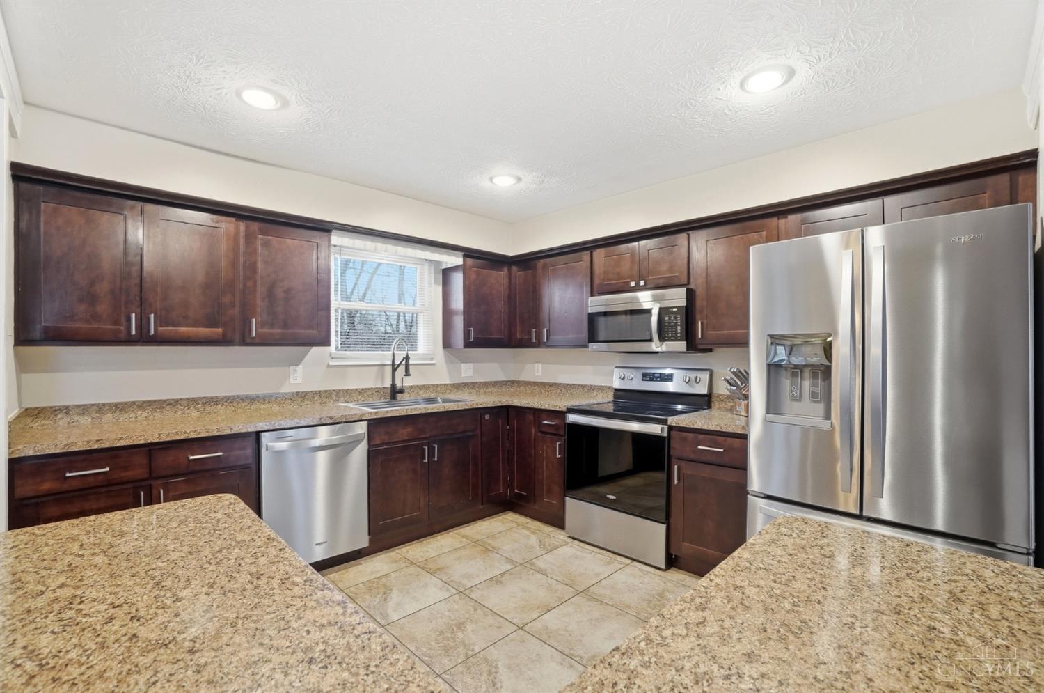 804 Victoria Drive, Franklin, OH, 45005 — photo 11