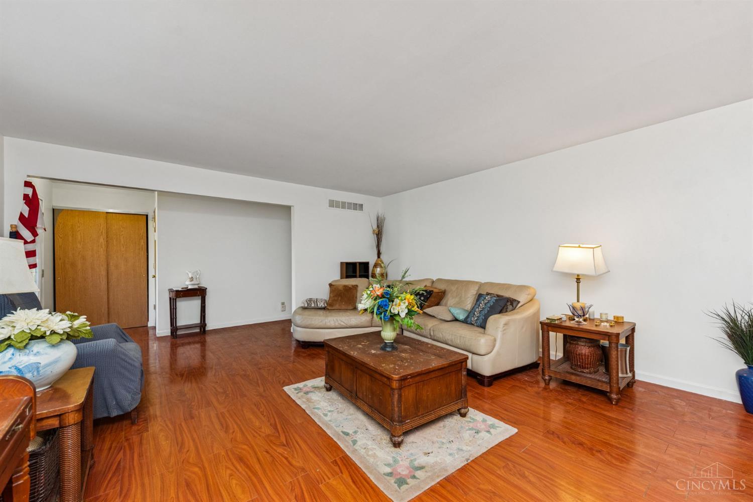 10228 Springbeauty Lane, Springfield Twp., OH, 45231 — photo 5