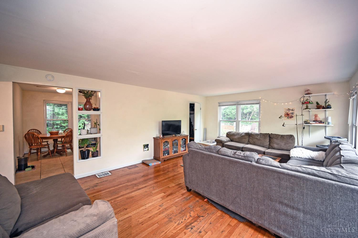 2881 Marshall Avenue, Cincinnati, OH, 45225 — photo 9