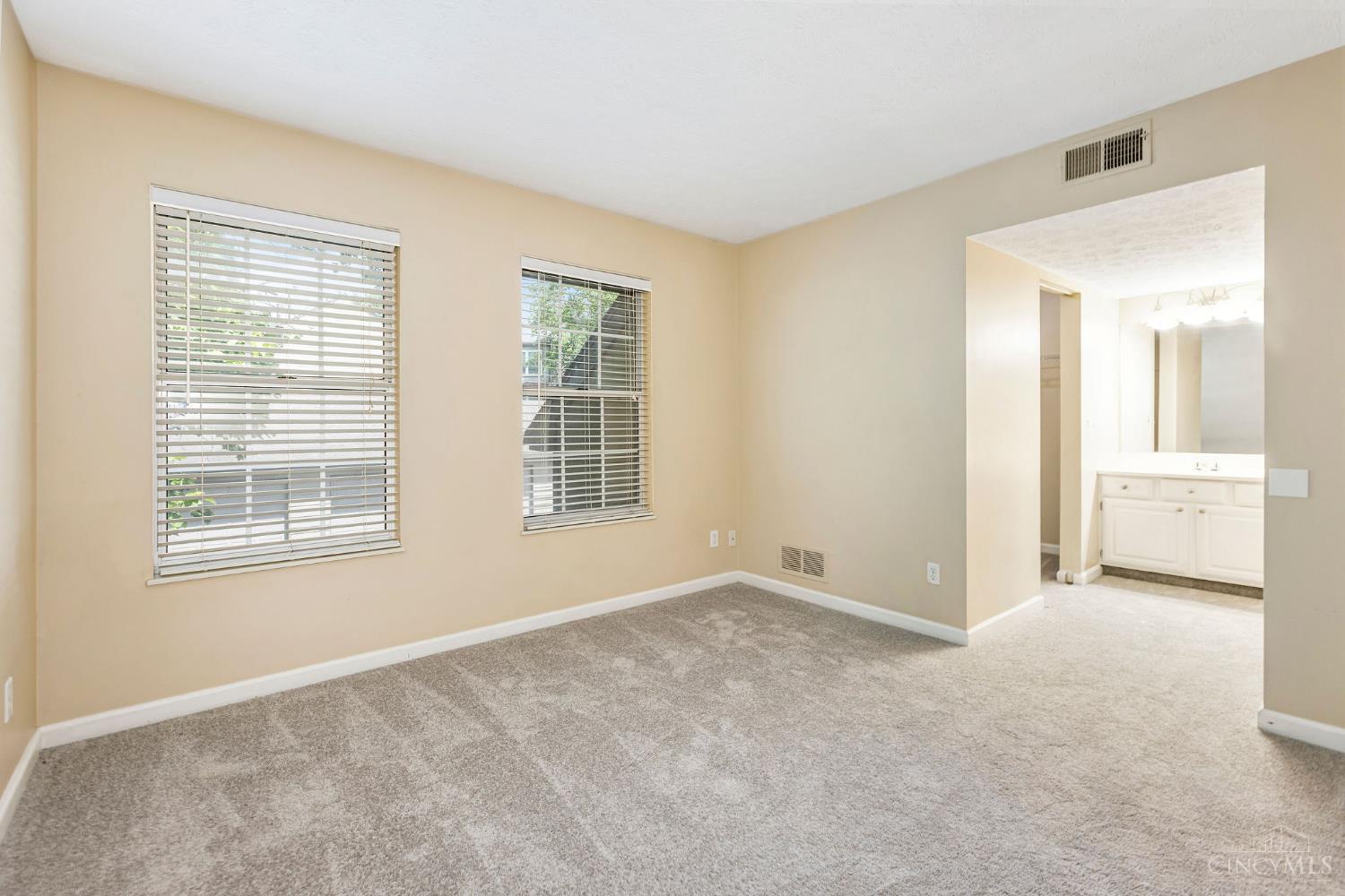 10555 Montgomery Road #77, Montgomery, OH, 45242 — photo 9