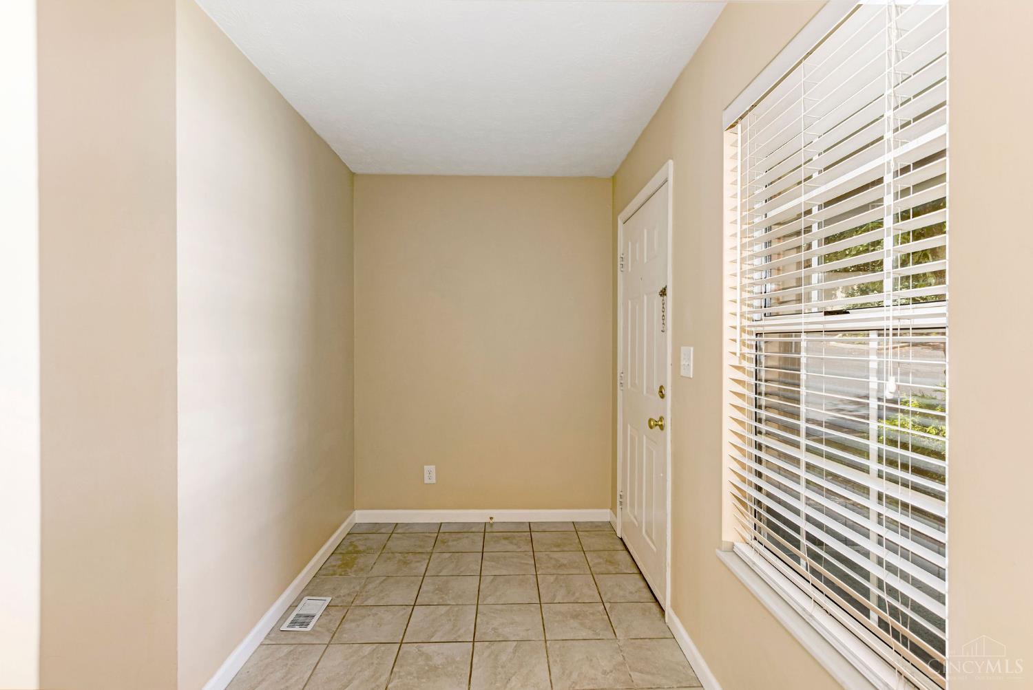 10555 Montgomery Road #77, Montgomery, OH, 45242 — photo 7