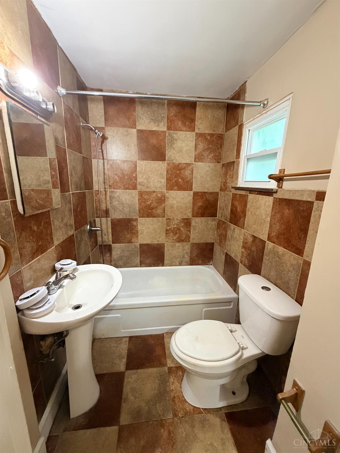 1929 Dana Avenue, Cincinnati, OH, 45207 — photo 12
