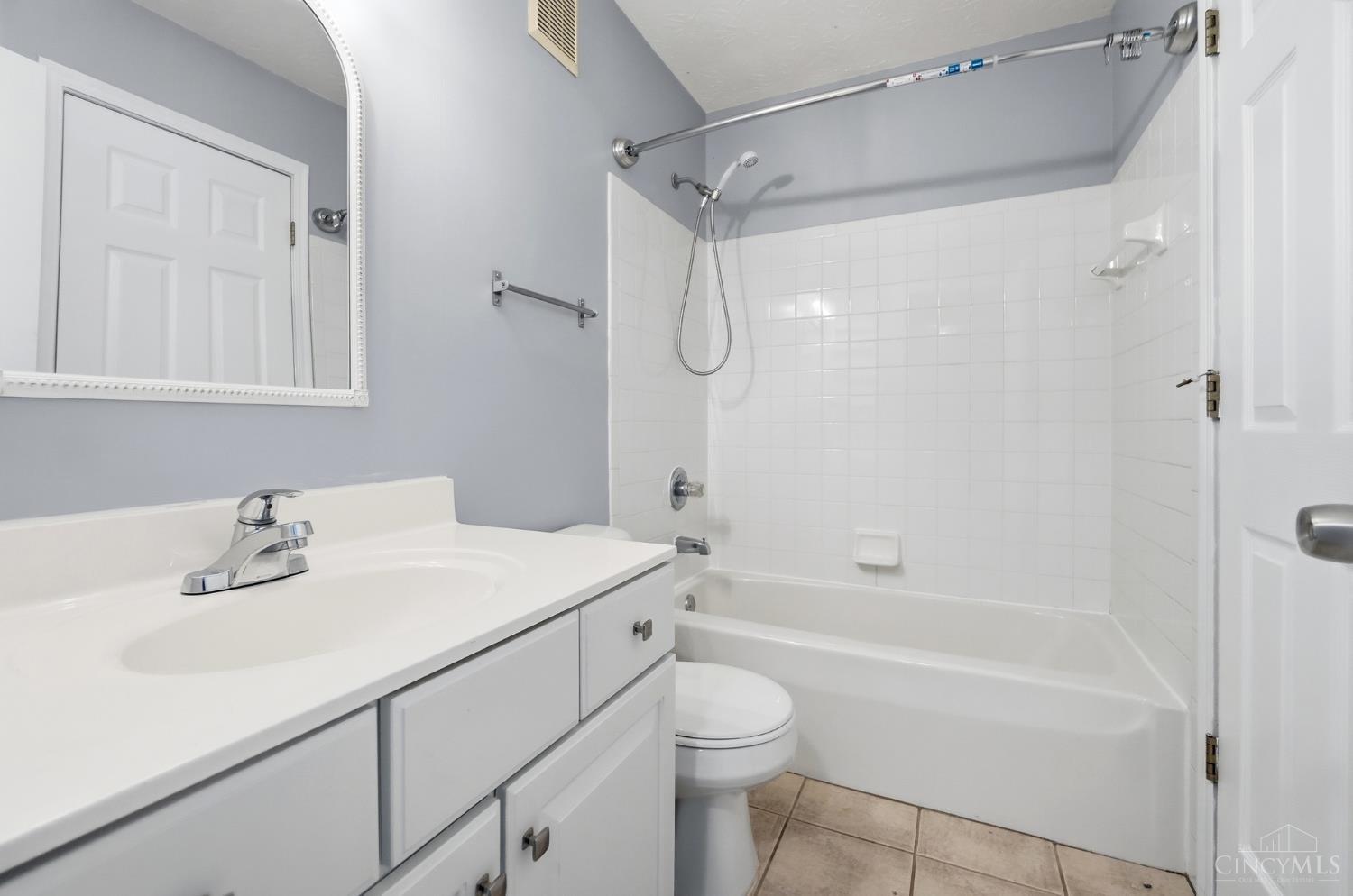 6369 Hedgerow Drive, West Chester, OH, 45069 — photo 20