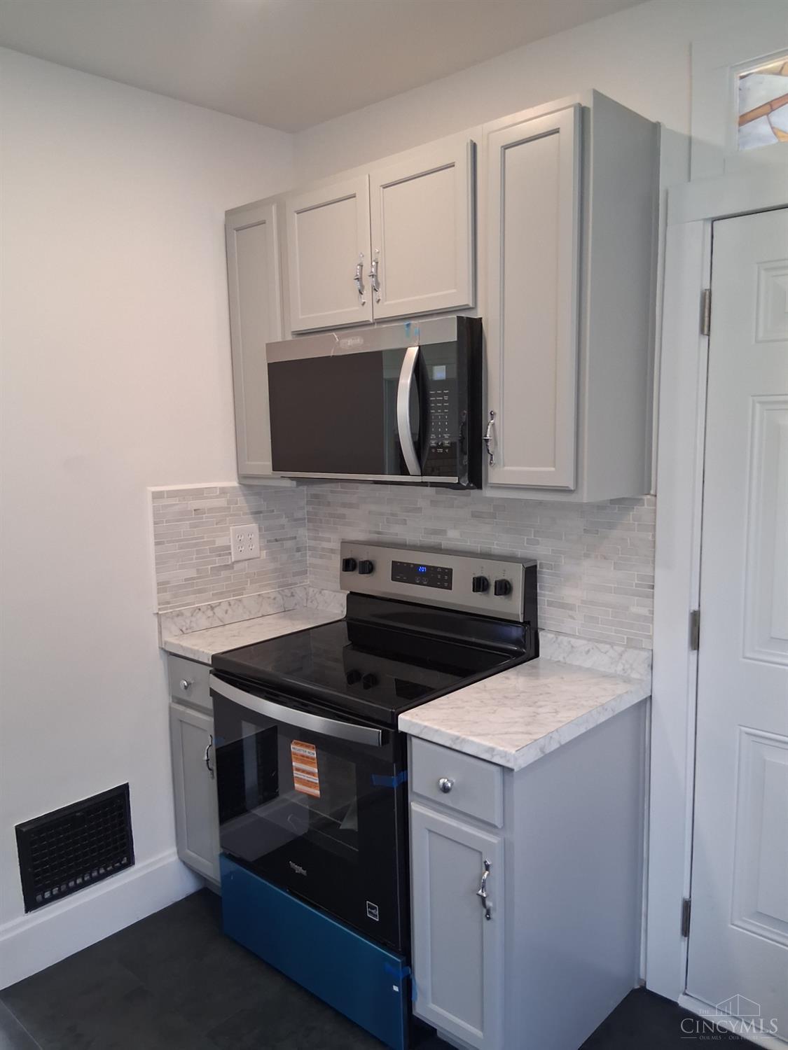 1915 Neyer Avenue, Cincinnati, OH, 45225 — photo 15