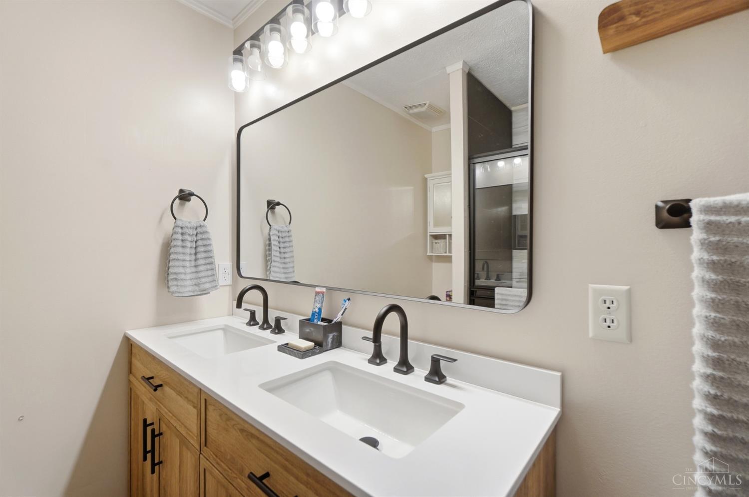 2465 Trinity Drive, Turtle Creek Twp, OH, 45044