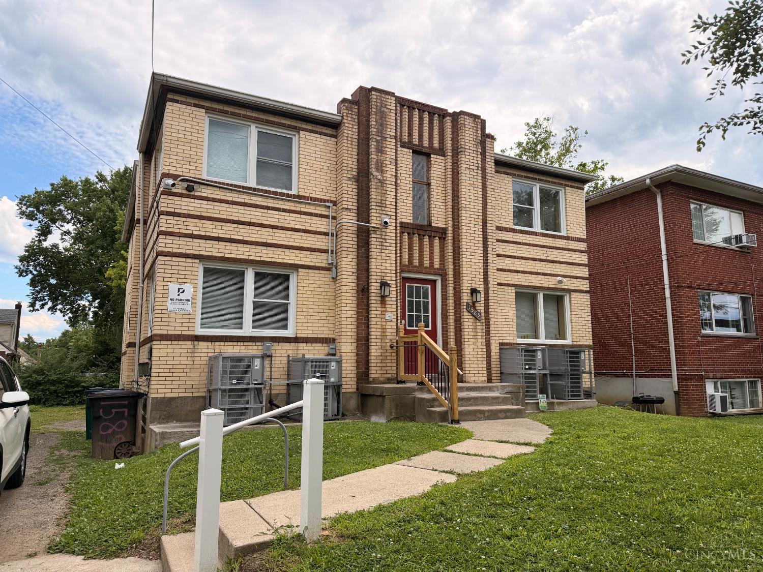 Homes for sale in Cincinnati, OH | 1589 Summit Rd, Cincinnati, OH 45237 | MLS# 1883252