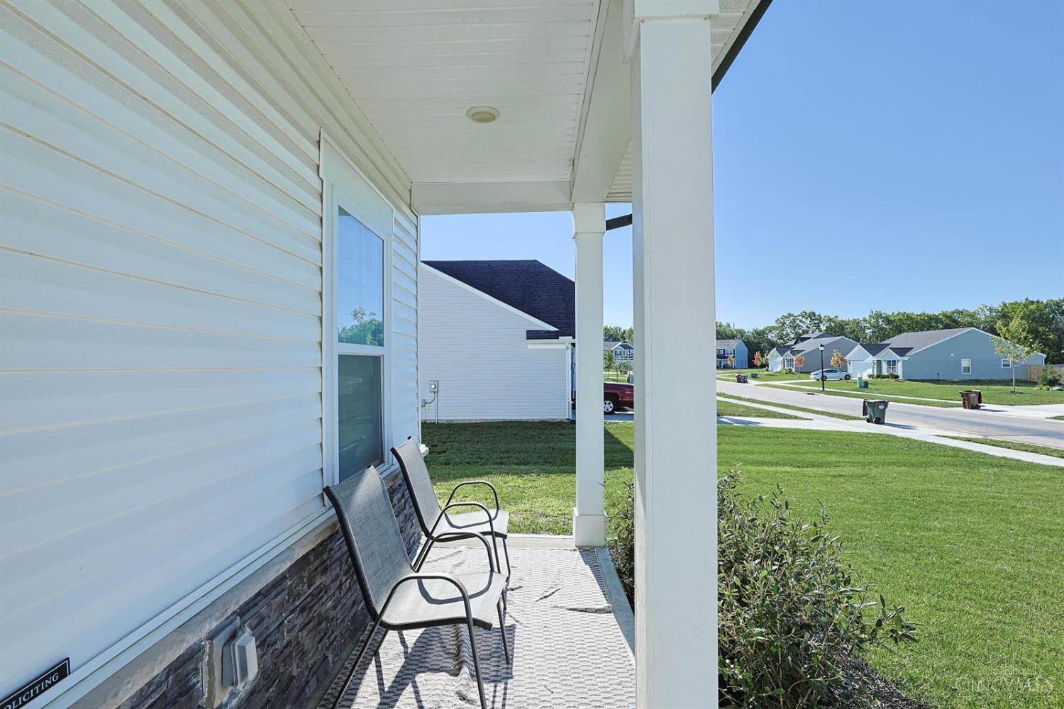 1502 Knightsbridge Court, Carlisle, OH, 45005 — photo 3